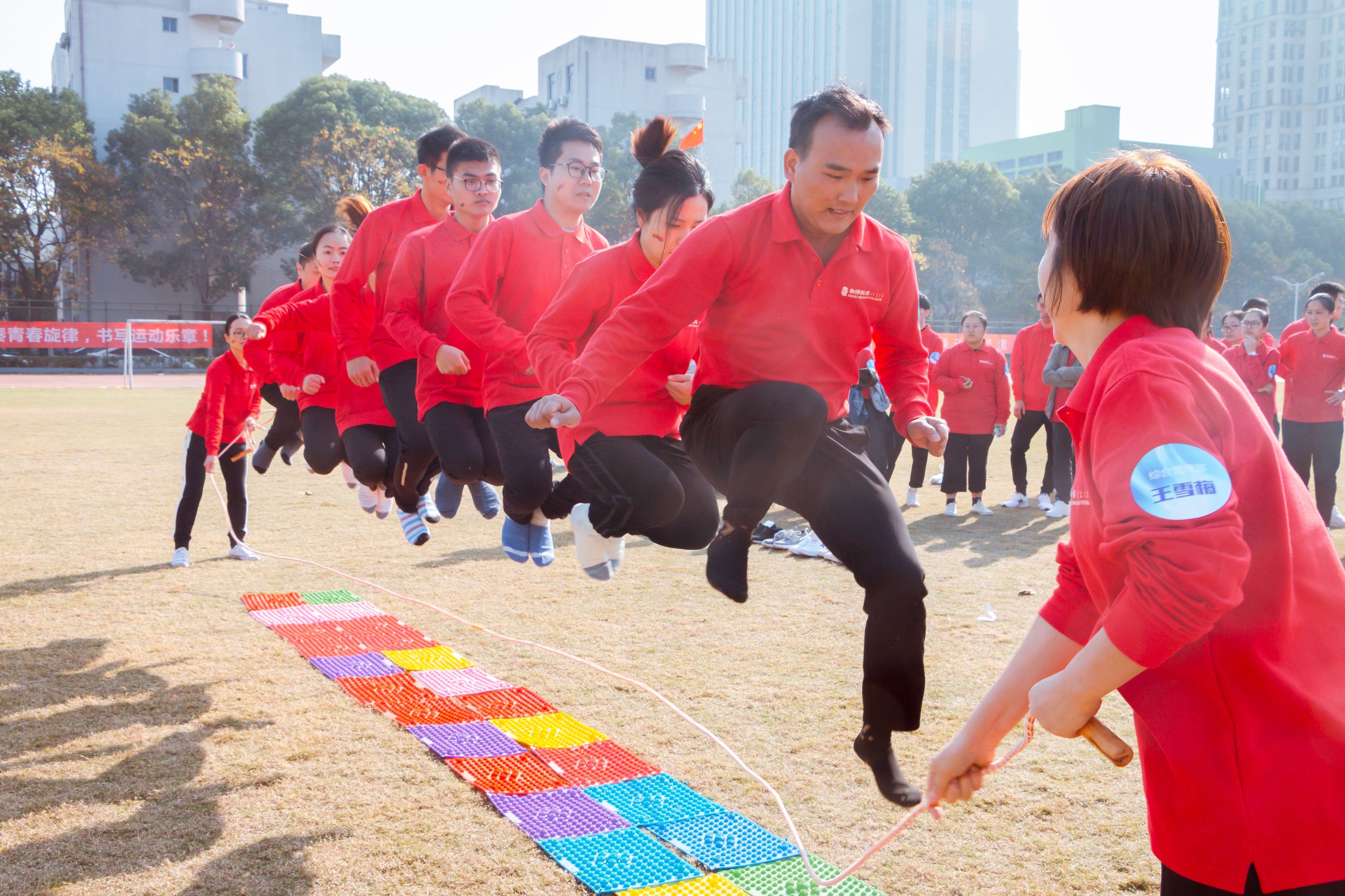 1574075328933152.jpg 红跳绳.jpg