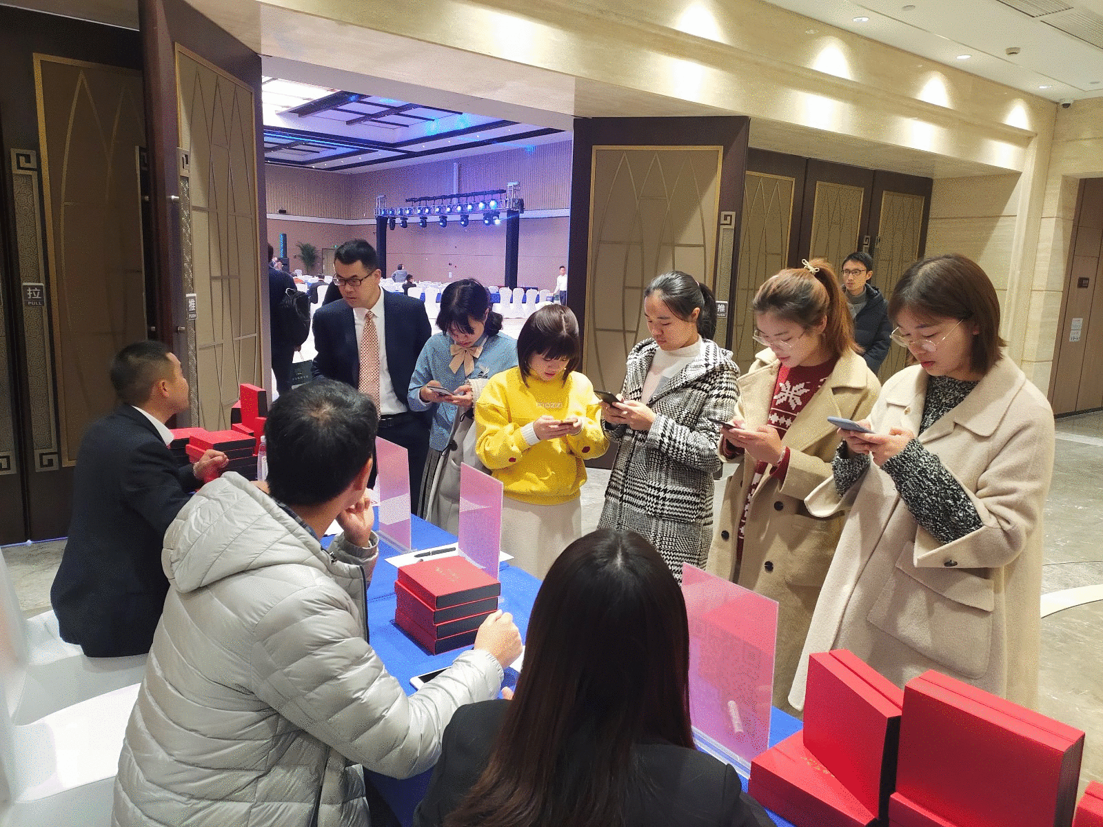 1576570390823371.gif 1576570390823371.gif